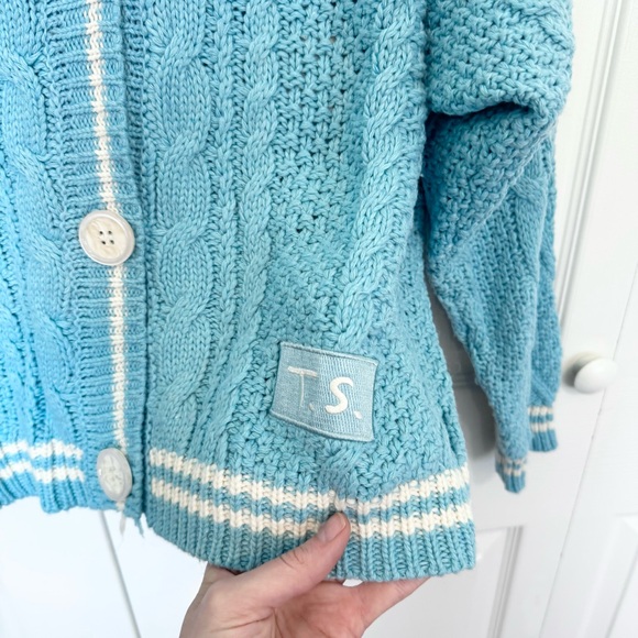 ✨ Authentic Taylor Swift 1989 (Taylor’s Version) Cardigan — Size XS/S ✨ - Picture 2 of 9